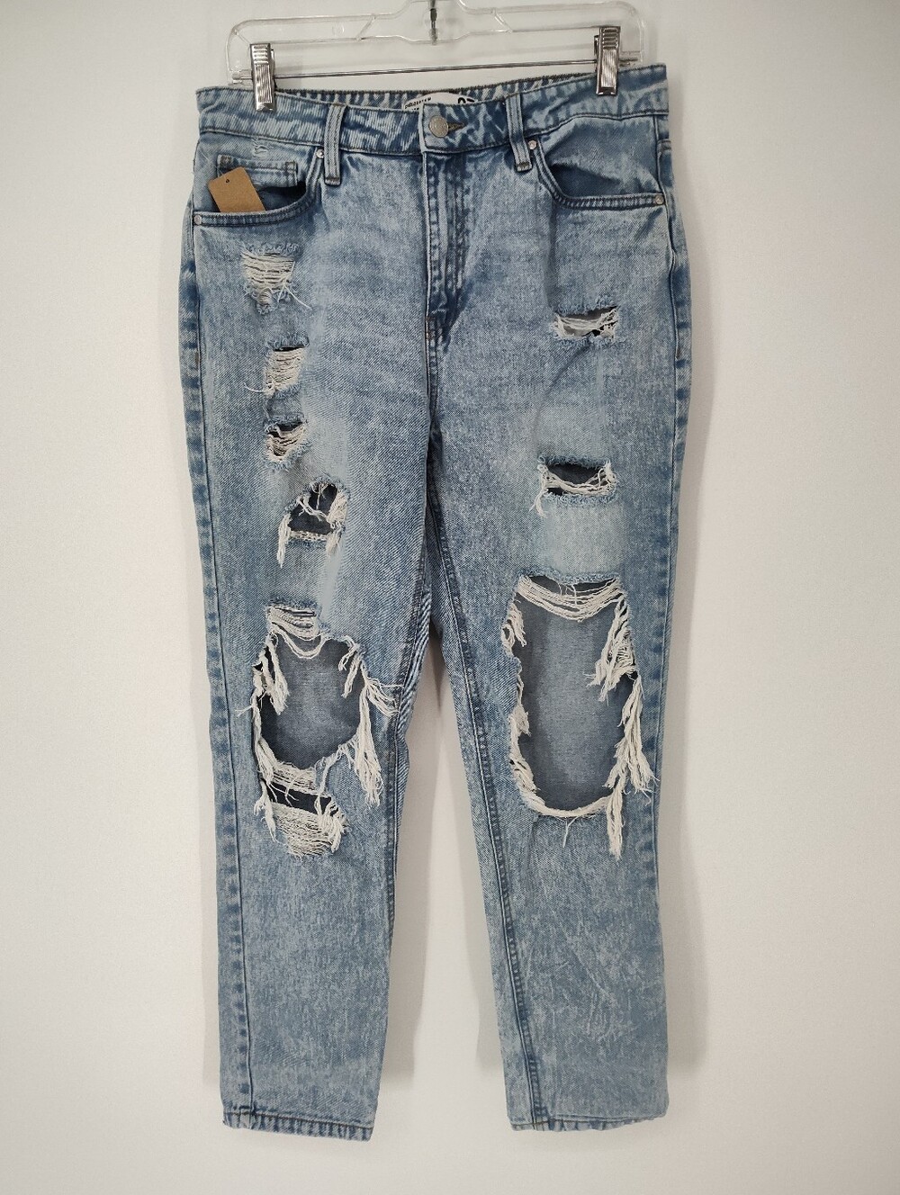 refuge Women's Light Blue Distressed Boyfriend Jeans Size 7
